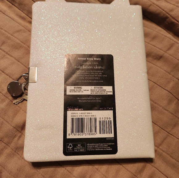 Glitter Kitty Diary - Picture 6 of 7